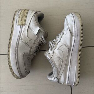 Nike air woman size 7